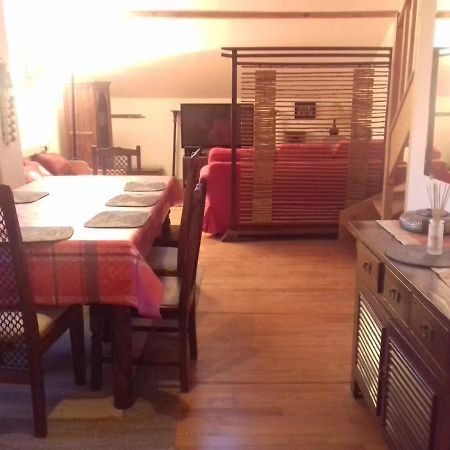 Appartement En Loft 50M2 Dans Maison Avec Chambre En Mezzanine Et Canapes Lits Dans Salon Сен-Пьер-де-Шартрёз Экстерьер фото